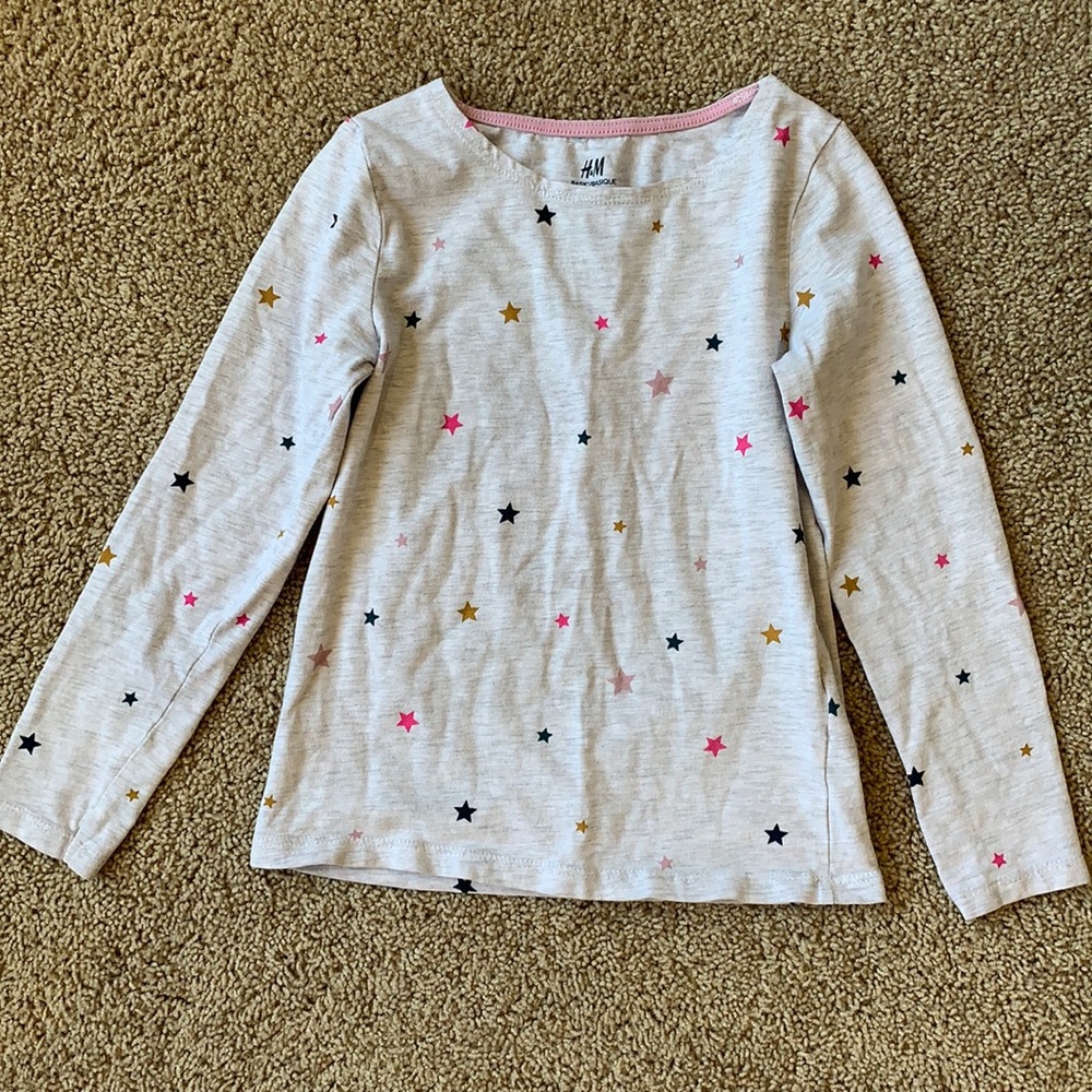 Old Navy girls long sleeve tee size size 4-6yrs